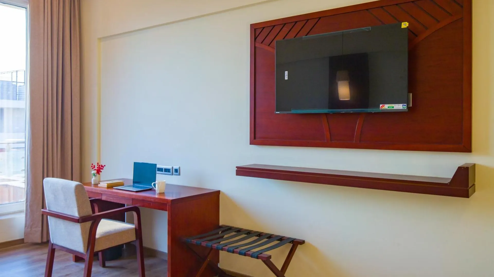 Hotel Eternal Oasis By Alaya Stays, Golf Course Road Gurgaon