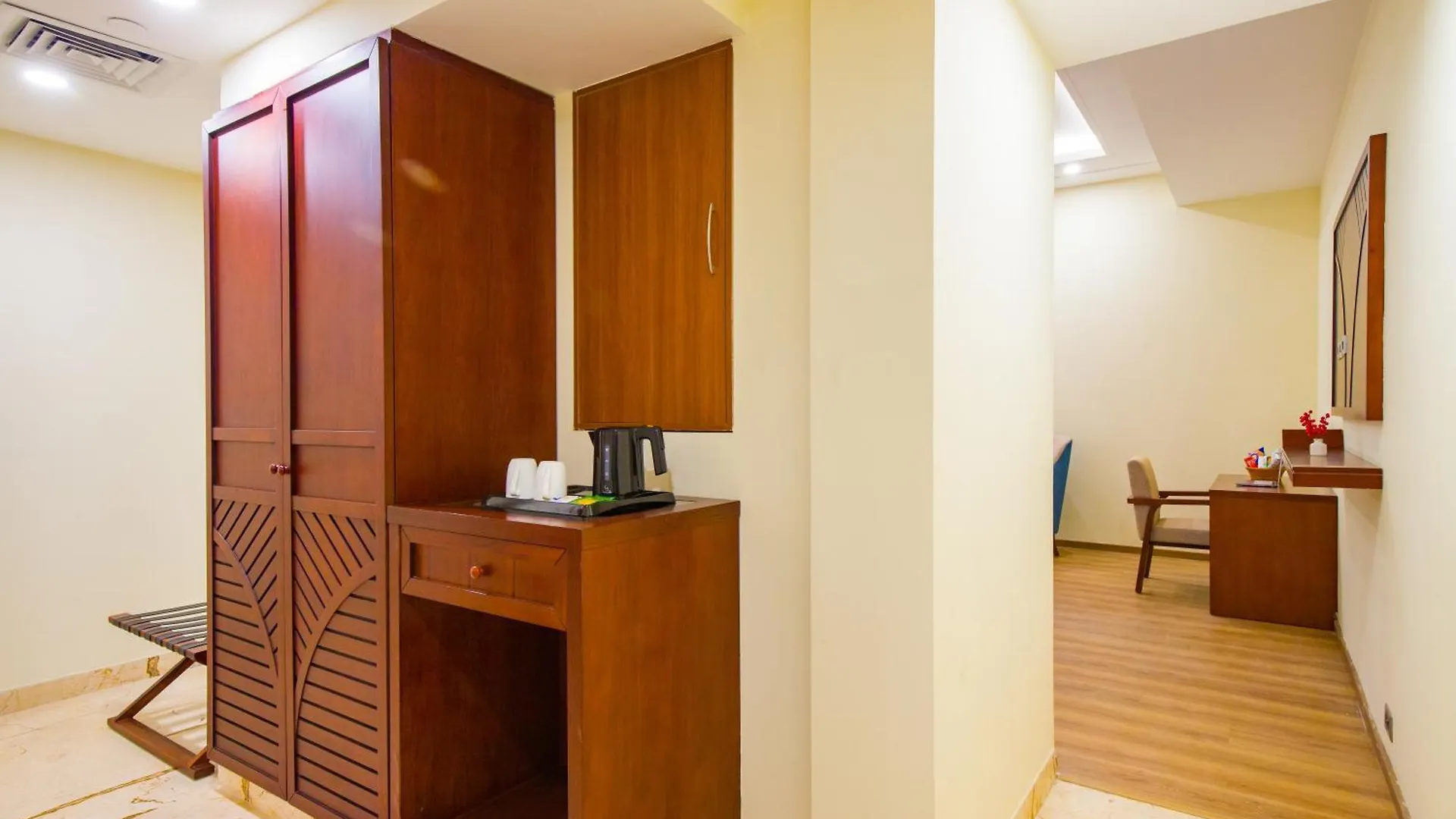 Hotel Eternal Oasis By Alaya Stays, Golf Course Road Gurgaon