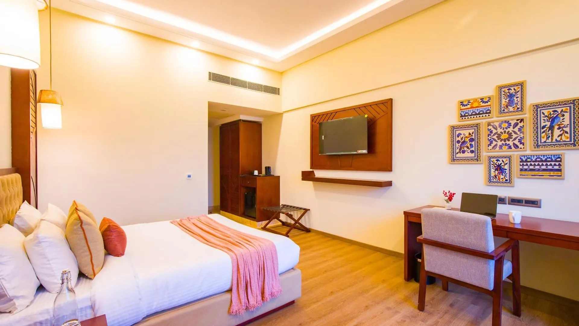 **** Hotel Eternal Oasis By Alaya Stays, Golf Course Road Gurgaon Inde