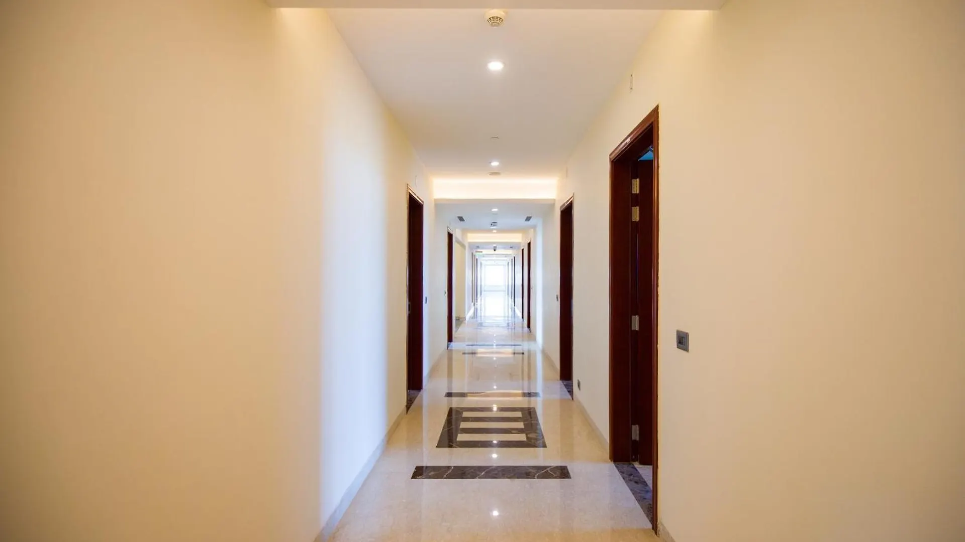 Hotel Eternal Oasis By Alaya Stays, Golf Course Road Gurgaon